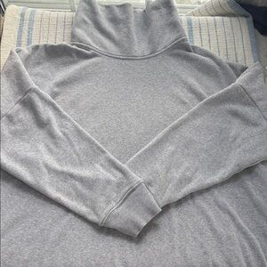 Time and Tru Heather Gray Turtleneck Sweatshirt